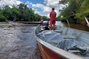 A polícia civil e a perícia técnica se deslocam para o local