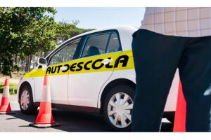 Vai tirar CNH? Procon pesquisou preços de autoescolas em 11 cidades de MS