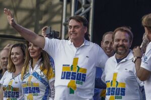Bolsonaro luta para manter eleitorado evangélico