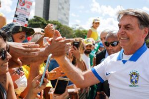 Bolsonaro está mais firme do que parece, diz colunista