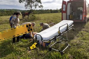 Peão cai de cavalo e morre em fazenda de Iguatemi