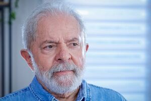 Lula já tem 70% de chances de vencer eleições, aponta relatório