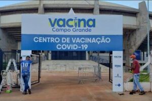 Criança que morreu de Covid em Campo Grande não estava vacinada, diz Saúde