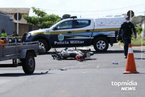 Pai de motociclista morto em batida chega armado e assusta populares no Nova Lima