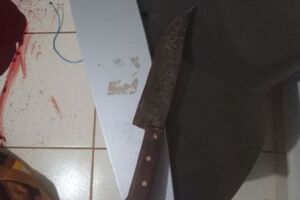 Briga por causa de drogas acaba com jovem esfaqueado na bunda 