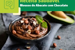 Mousse de chocolate com abacate