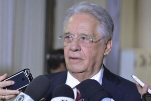 Ex-presidente Fernando Henrique Cardoso fratura fêmur