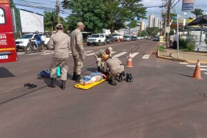 A vítima foi socorrida pelo Corpo de Bombeiros