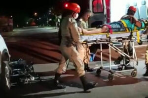 Motociclista bate na traseira de carro e fica gravemente ferido em Corumbá