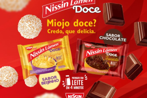 Macarrão instantâneo passa a ter sabores doces de beijinho e chocolate. 