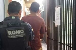 Acusado foi preso horas após o crime