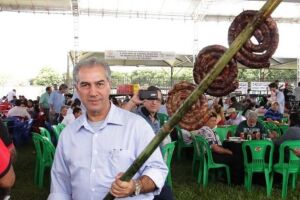 Governador Reinaldo Azambuja convida população para festa de Maracaju