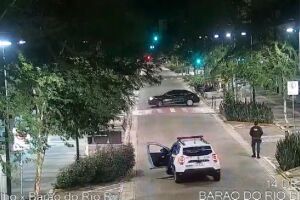Atiradores fogem da GCM na 14 de Julho 