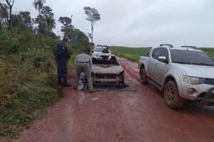 Carro foi incendiado em distrito do lado paraguaio