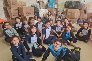 Escola promove campanha solidária e arrecada 11 mil peças em Campo Grande