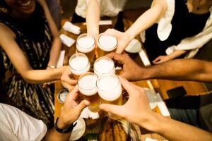Cerveja ficará mais cara em bares e restaurantes a partir de agosto em todo país