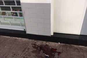 Polícia achou homem cortado no meio da rua 