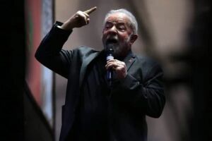 Lula ataca Bolsonaro sobre pedido à Biden 