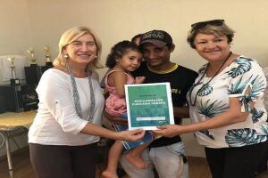 Mais de 8 mil famílias já regularizaram título de propriedade em MS