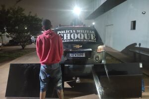 Ladrão de loja é preso dentro de boate no Guanandi 