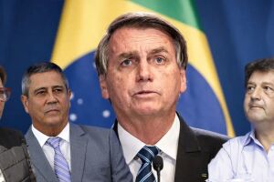 Bolsonaro está dividido entre Tereza Cristina e o general Braga Netto