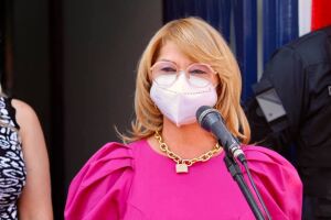 Presidente de hospital chama prefeita de Sidrolândia de 'galinha choca'; caso revolta