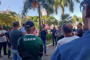 Movimento grevista esteve no Paço Municipal