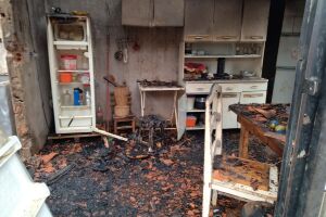 Casa teria sido condenada pelos Bombeiros 