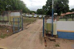 Pátio era improvisado em antiga escola de Camapuã 