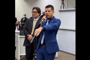 Tiago Vargas diz que foi ameaçado e denuncia perfil que divulgou vídeo de sexo