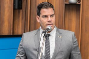 Capitão Contar destaca investimentos em estradas e na seguança