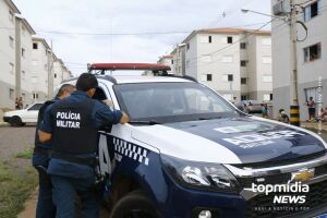 Filho se irrita com perguntas e espanca pai no Aero Rancho