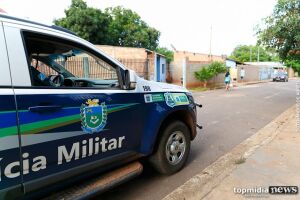 Mulher é detida após espancar a filha com socos e bater a cabeça dela contra a parede em Corumbá