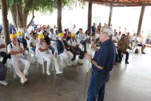 André conversa com população visita Aquidauana e Anastácio 