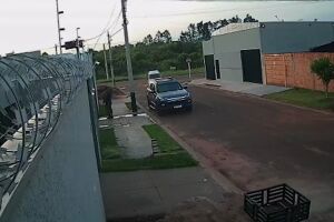 Batalhão de Choque chegando no local 