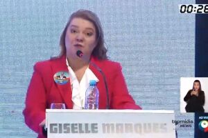 Debate TopMídia/SBT: ao fim do debate, Giselle pede confiança às mulheres