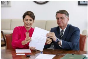 Michelle e Bolsonaro pararam de se seguir no Instagram