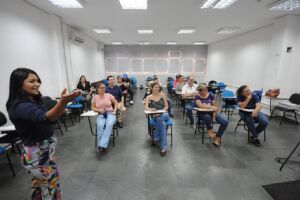 Prefeitura abre inscrições de curso gratuito de redação para o Enem