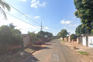Homem é esfaqueado e quase tem mão amputada no Tarumã
