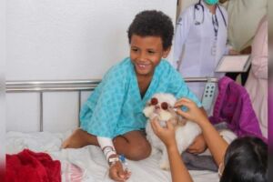 'CãoTerapia' ajuda crianças em tratamento na Santa Casa