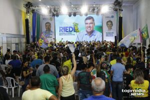 Comemoração no Comitê do novo governador Eduardo Riedel