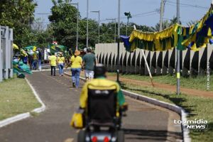 Bolsonaristas acreditaram em sátira e compartilharam