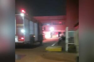 Princípio de incêndio assusta funcionários e pacientes no Hospital Regional (vídeo)