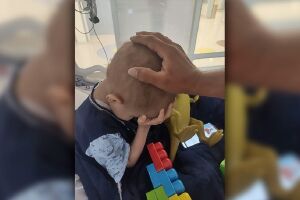 Kadmiel recebeu oração e milagre 