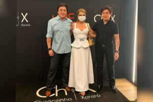 Show com sertanejos celebra aniversário da cidade