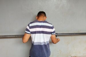 Suspeito foi parado com arma de choque 