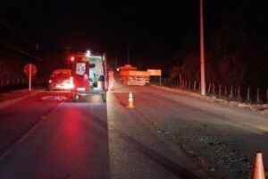 Motociclista a caminho do trabalho atropela e mata pedestre em Corumbá