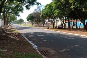 Jovem correu com a arma da mão