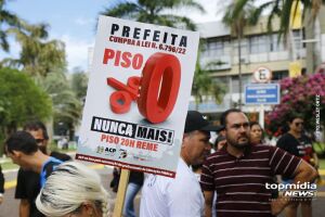 Professores pretendem manter greve até o dia 9 de dezembro