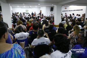 Adriane Lopes ignora contraproposta de professores de Campo Grande